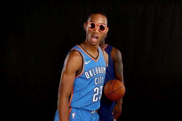 鲍威尔27分青岛力克宁波 原帅20分山西胜四川